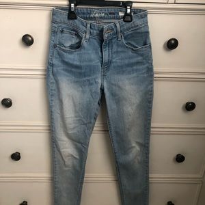 Levi’s size 24